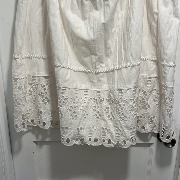 NorthStyle Skirt - Picture 3 of 8